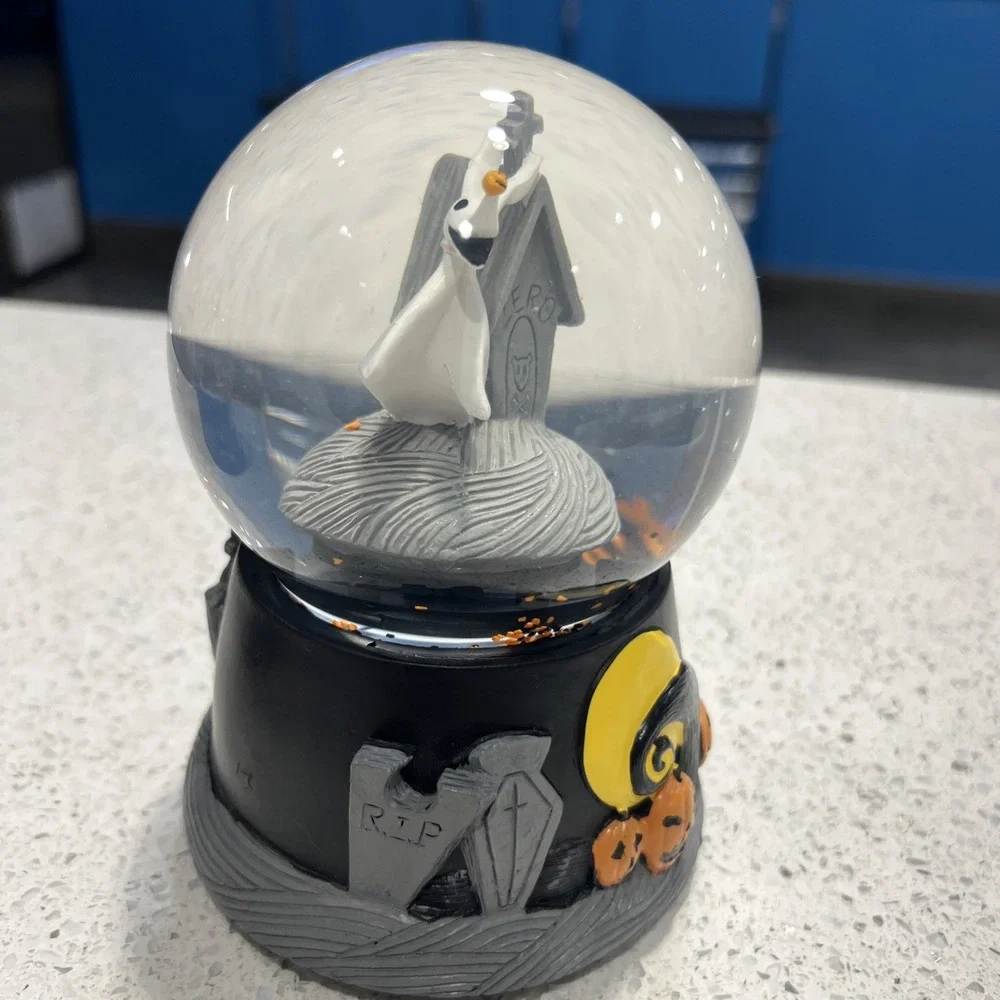 Disney Nightmare Before Christmas Musical Snowglobe w/ Zero ~ Halloween